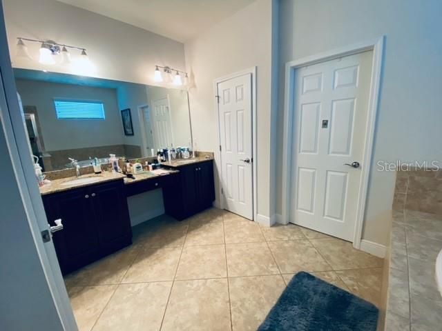 3124 MAJESTIC VIEW DRIVE, Lutz, FL 33558