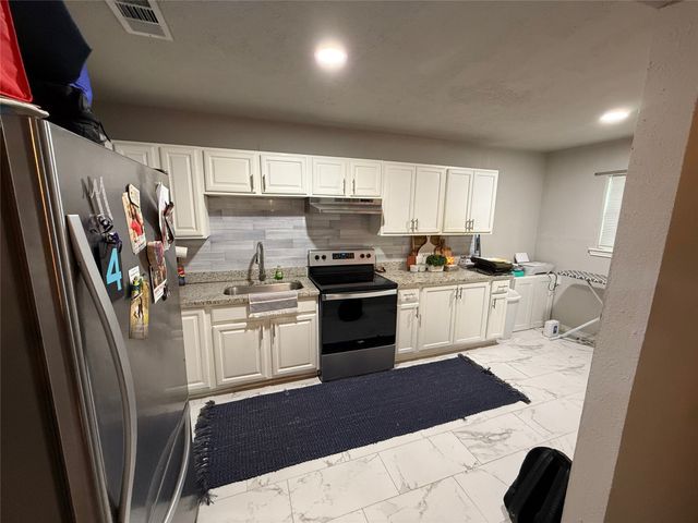 1506 Ruea Avenue, Grand Prairie, TX 75050