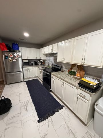 1506 Ruea Avenue, Grand Prairie, TX 75050