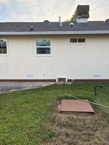 7055 Mccomber St, Sacramento, CA 95828