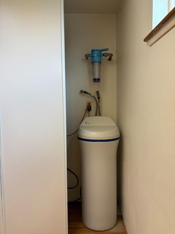 7055 Mccomber St, Sacramento, CA 95828