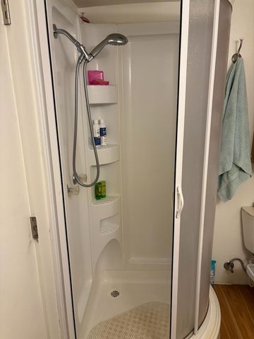 7055 Mccomber St, Sacramento, CA 95828