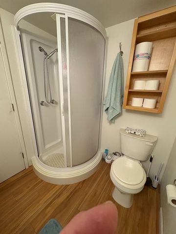 7055 Mccomber St, Sacramento, CA 95828