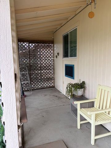 7055 Mccomber St, Sacramento, CA 95828