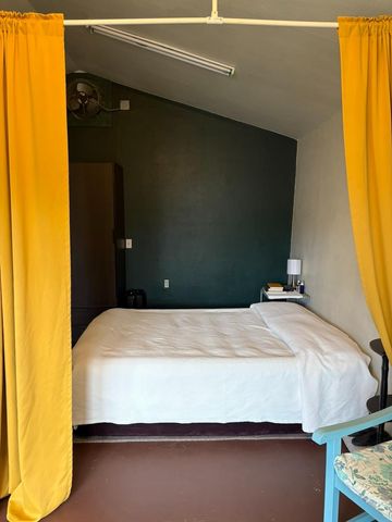 7055 Mccomber St, Sacramento, CA 95828