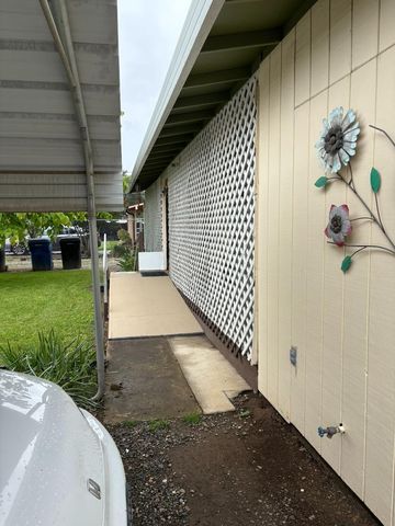 7055 Mccomber St, Sacramento, CA 95828