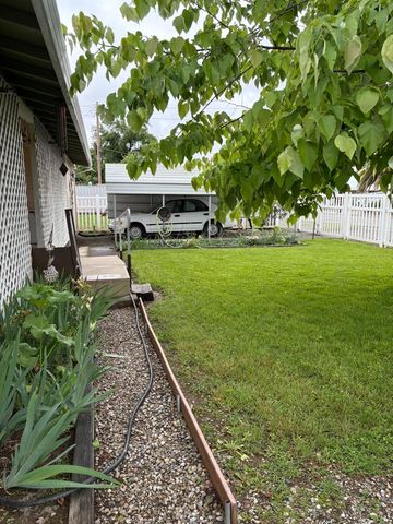 7055 Mccomber St, Sacramento, CA 95828