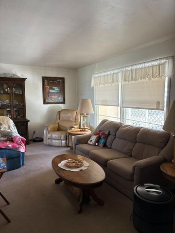 7055 Mccomber St, Sacramento, CA 95828