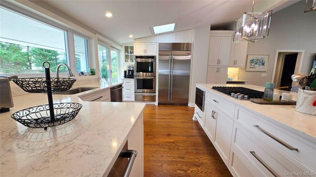 13 Beachland Avenue, East Quogue, NY 11942