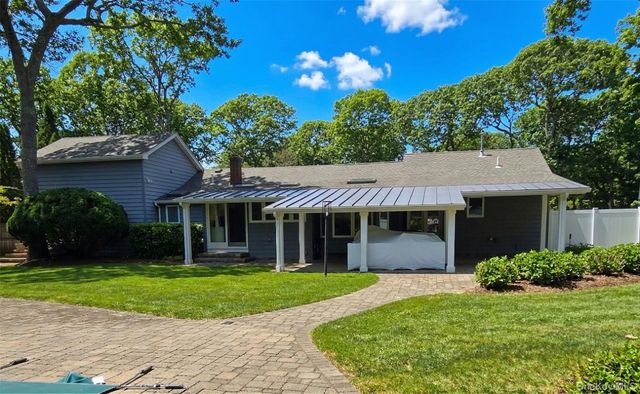 13 Beachland Avenue, East Quogue, NY 11942