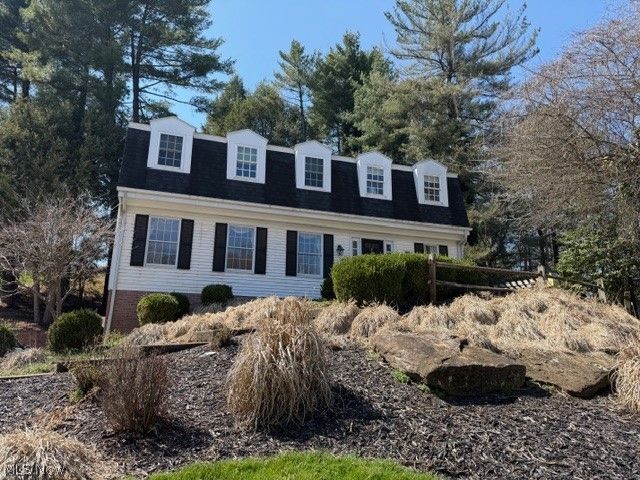 6 Lynnwood Drive, Vienna, WV 26105