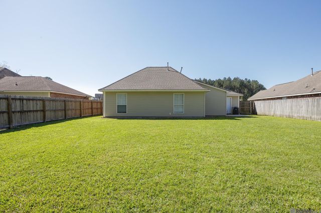12497 Havenwood Dr, Denham Springs, LA 70726