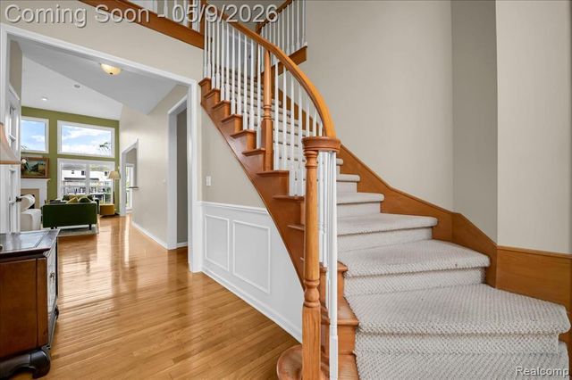 3881 High Grove Way, Lake Orion, MI 48360