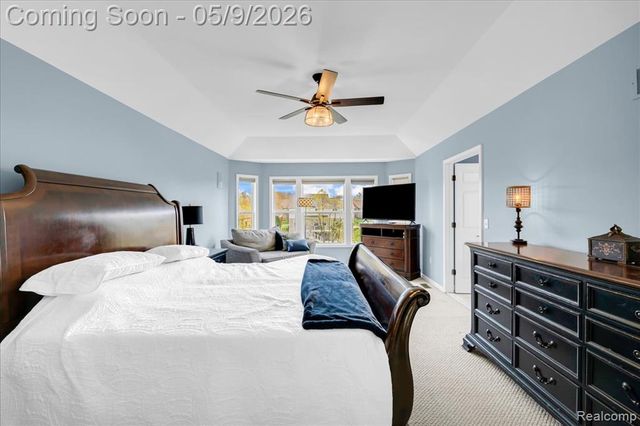 3881 High Grove Way, Lake Orion, MI 48360