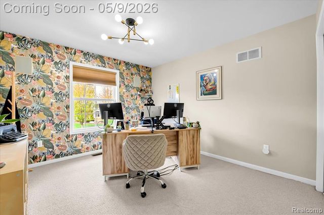 3881 High Grove Way, Lake Orion, MI 48360