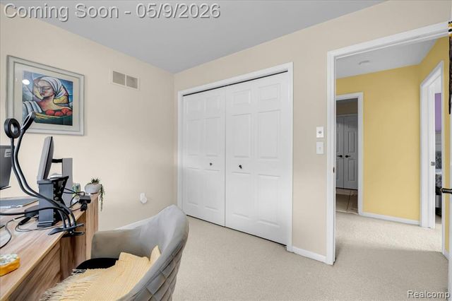 3881 High Grove Way, Lake Orion, MI 48360