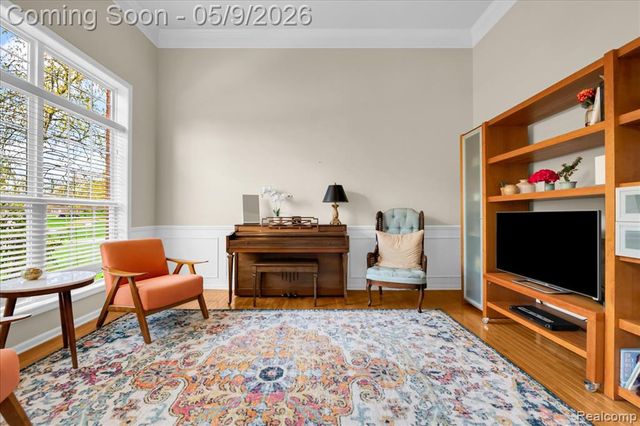 3881 High Grove Way, Lake Orion, MI 48360