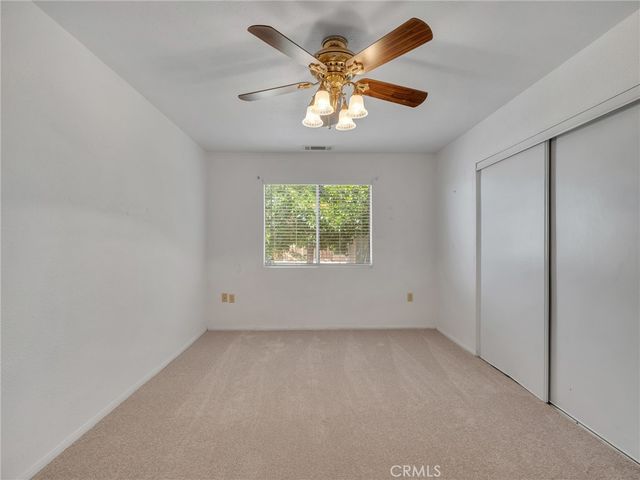 21693 Wren, Apple Valley, CA 92308