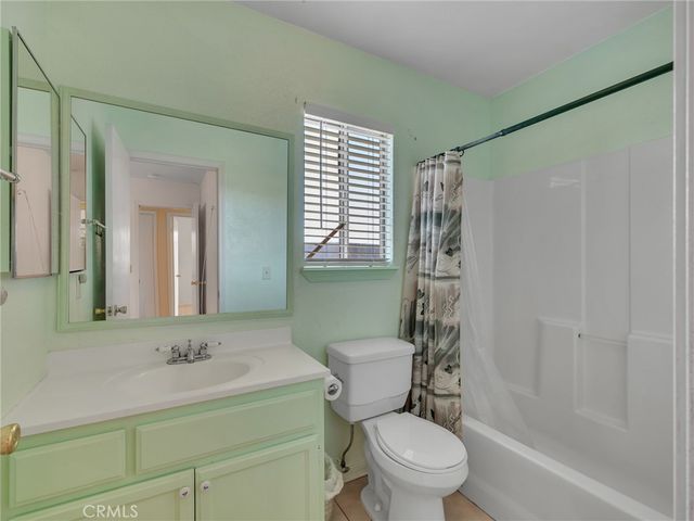21693 Wren, Apple Valley, CA 92308