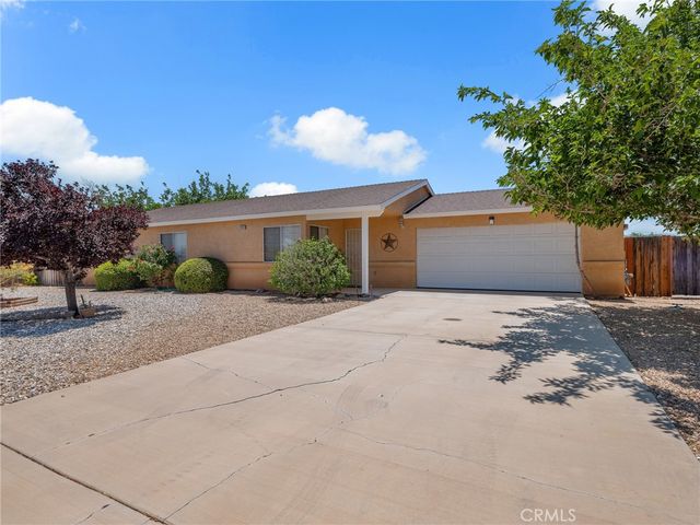 21693 Wren, Apple Valley, CA 92308