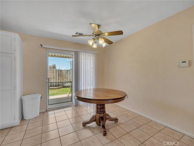 21693 Wren, Apple Valley, CA 92308