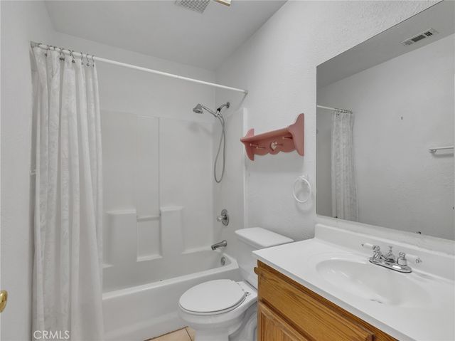 21693 Wren, Apple Valley, CA 92308