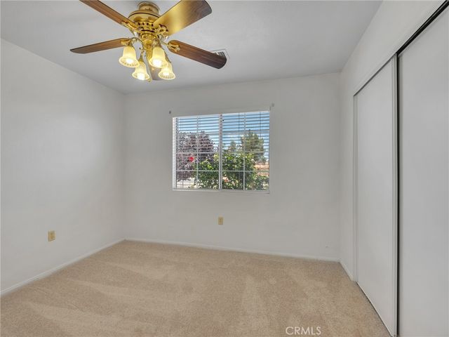 21693 Wren, Apple Valley, CA 92308