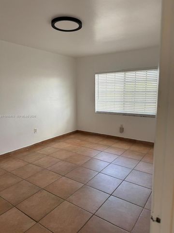 5731 NW 37th St 407, Virginia Gardens, FL 33166