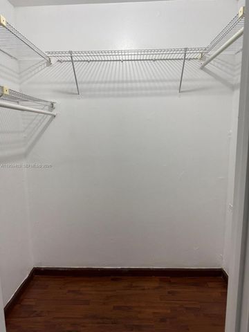 5731 NW 37th St 407, Virginia Gardens, FL 33166