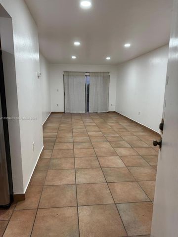 5731 NW 37th St 407, Virginia Gardens, FL 33166