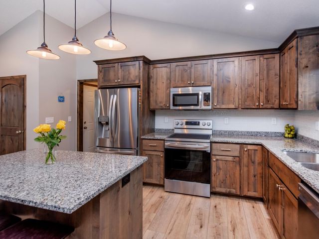 1167 Pinewood Trail, New Richmond, WI 54017