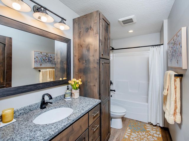 1167 Pinewood Trail, New Richmond, WI 54017