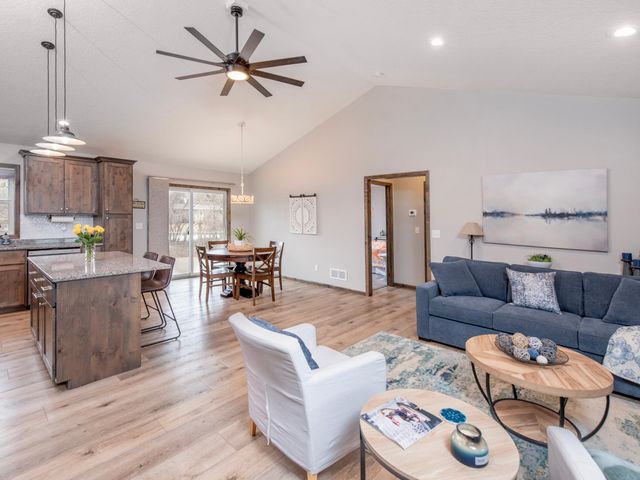 1167 Pinewood Trail, New Richmond, WI 54017