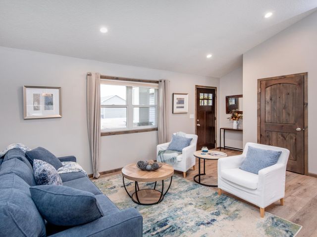 1167 Pinewood Trail, New Richmond, WI 54017