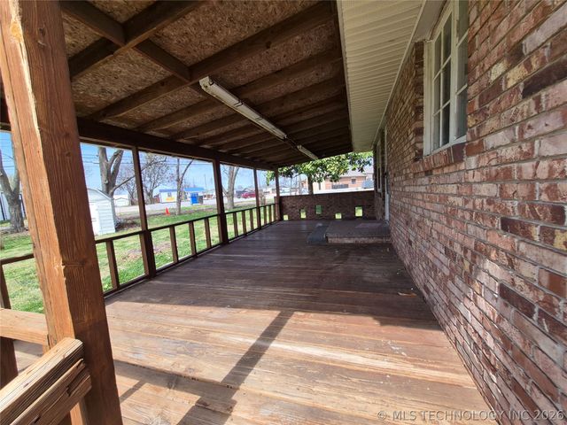 222 SE 3rd Street, Pryor, OK 74361