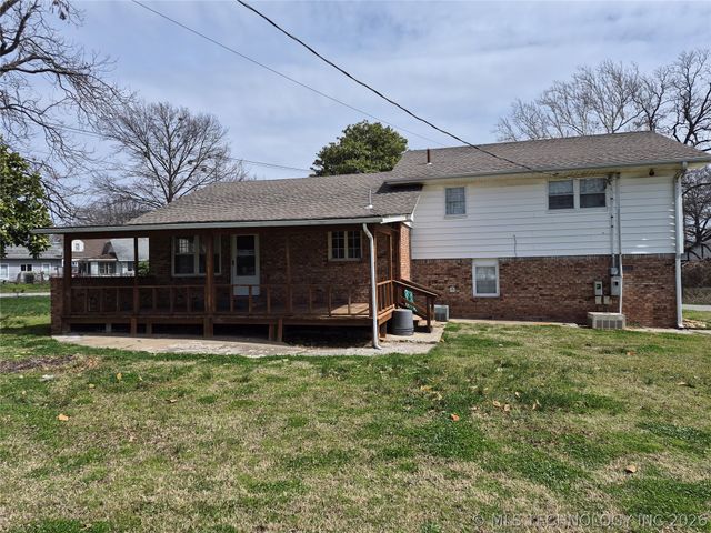 222 SE 3rd Street, Pryor, OK 74361