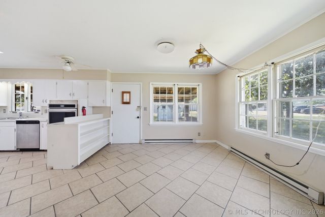 222 SE 3rd Street, Pryor, OK 74361