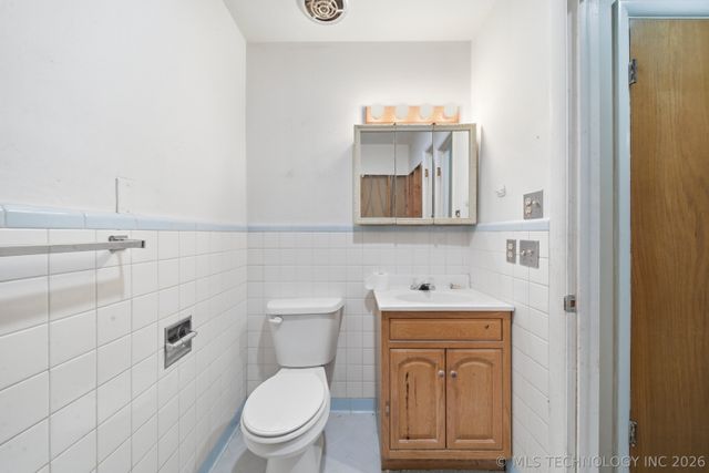 222 SE 3rd Street, Pryor, OK 74361