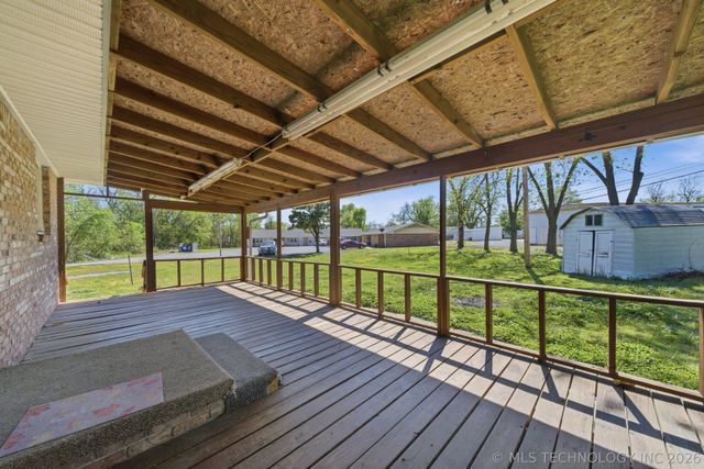 222 SE 3rd Street, Pryor, OK 74361