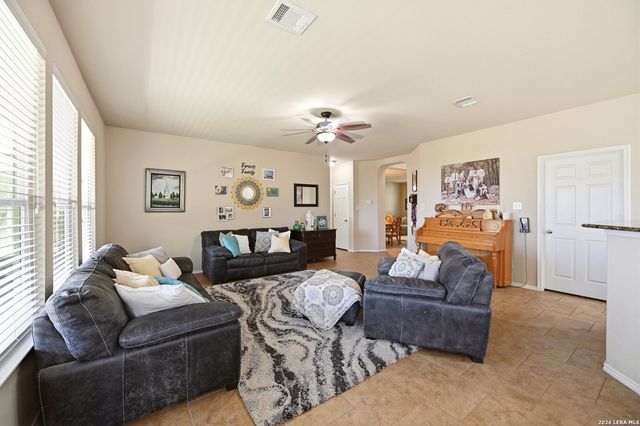 133 Park Heights, Cibolo, TX 78108