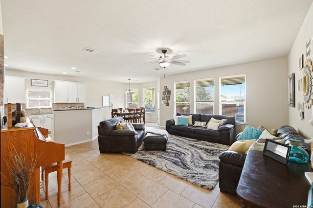 133 Park Heights, Cibolo, TX 78108