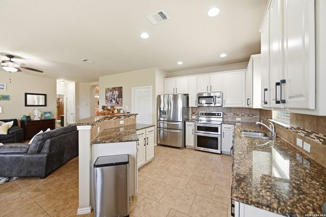 133 Park Heights, Cibolo, TX 78108