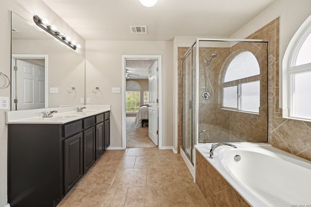 133 Park Heights, Cibolo, TX 78108