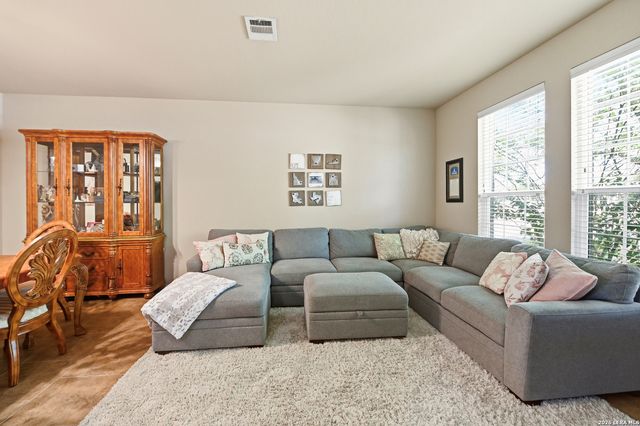 133 Park Heights, Cibolo, TX 78108