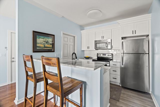 130 River Landing Drive 2206, Charleston, SC 29492