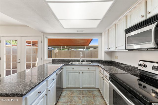 8363 E INDIAN SCHOOL Road, Scottsdale, AZ 85251