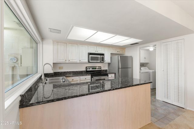 8363 E INDIAN SCHOOL Road, Scottsdale, AZ 85251