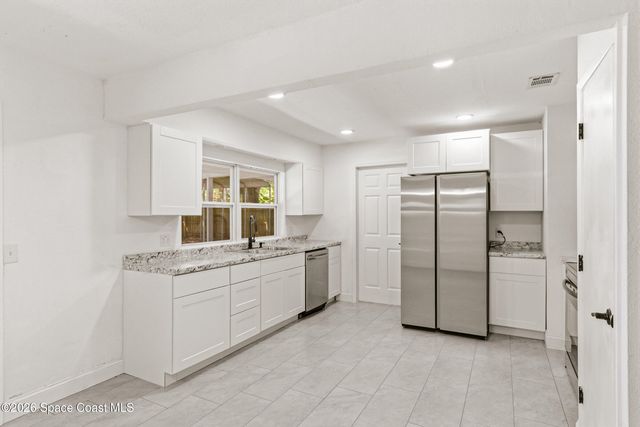 565 Wistar Court NE, Palm Bay, FL 32907