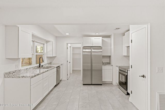 565 Wistar Court NE, Palm Bay, FL 32907
