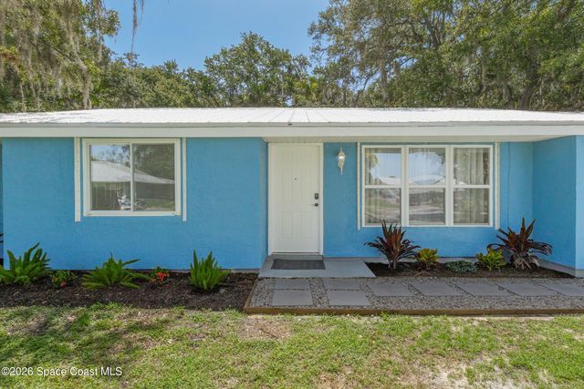 565 Wistar Court NE, Palm Bay, FL 32907